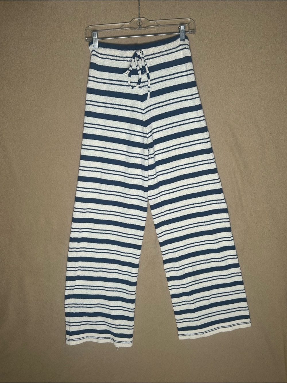 Wide leg Terry cloth knit Striped Navy & White lounge pants elastic drawstring.